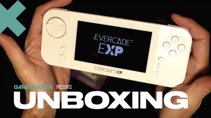 Evercade EXP - Gamereactor Unboxing più gameplay diretto e fuori dallo schermo